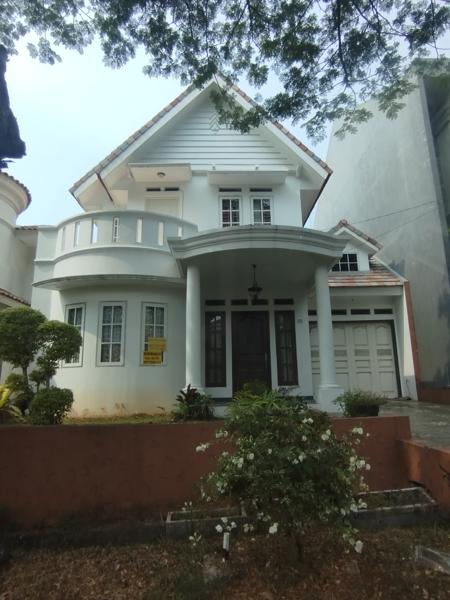 Rumah Disewakan di Cluster Taman Simpruk Lippo Cikarang